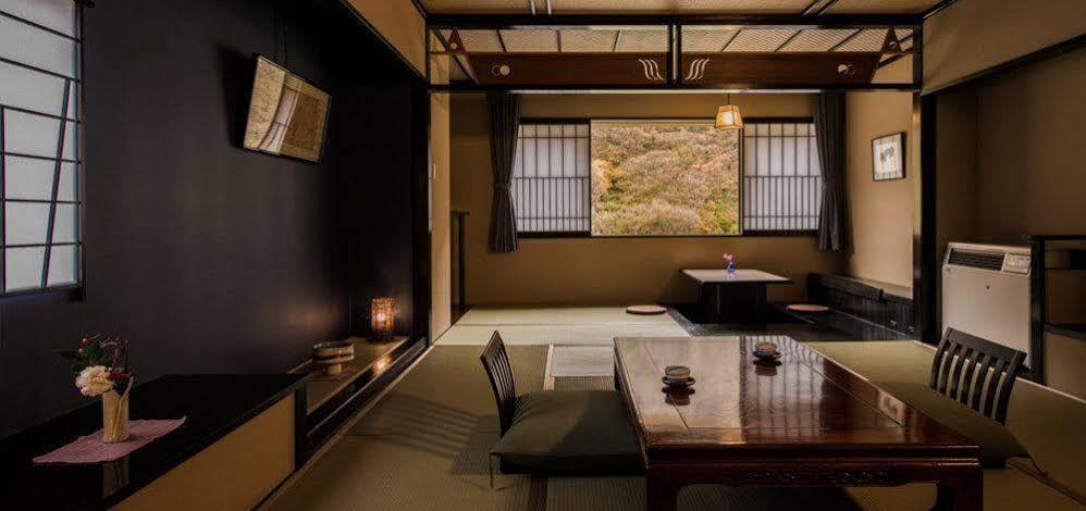 Takamiya Ryokan Beni Tozawa Esterno foto